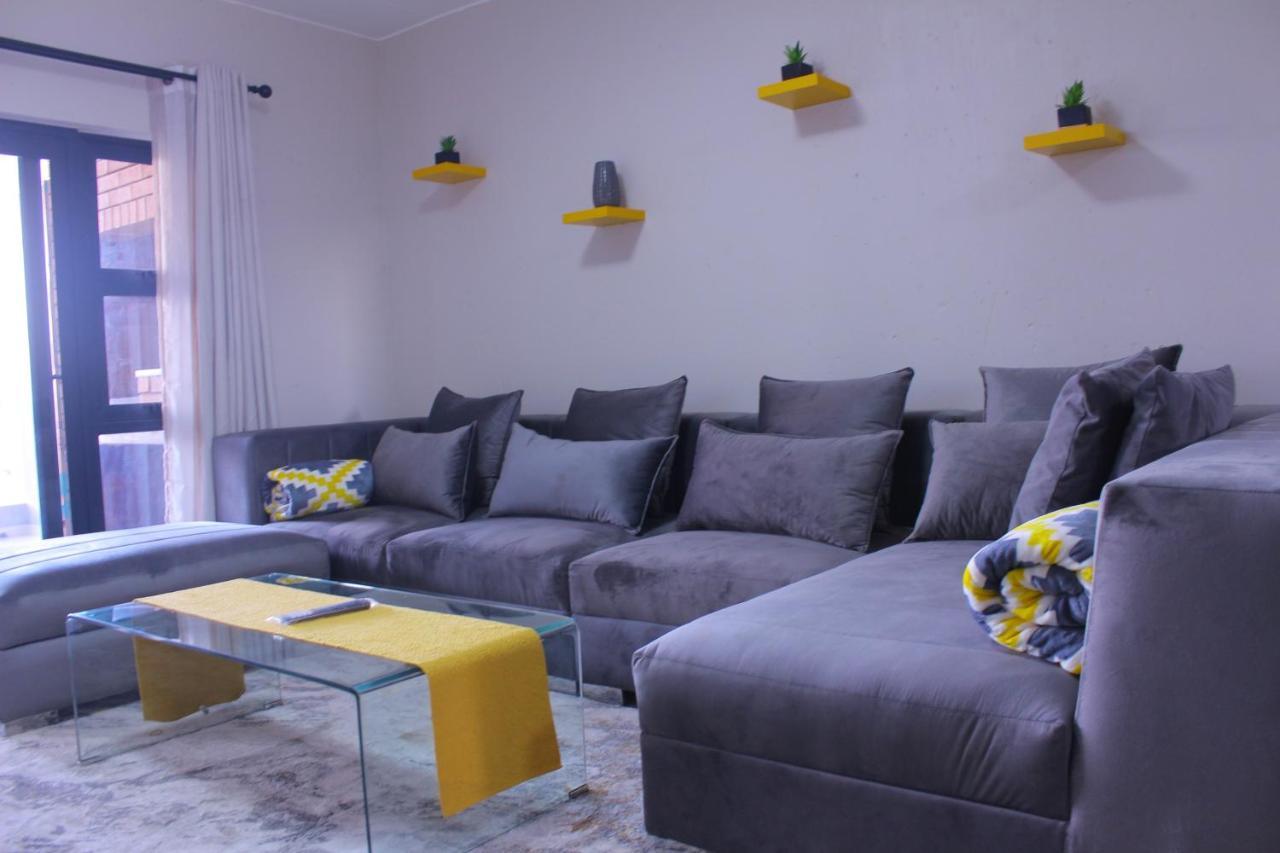 Airport Heights Apartment Boksburg Bagian luar foto